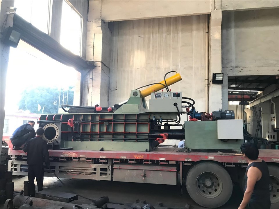 Industrial Metal Compactor