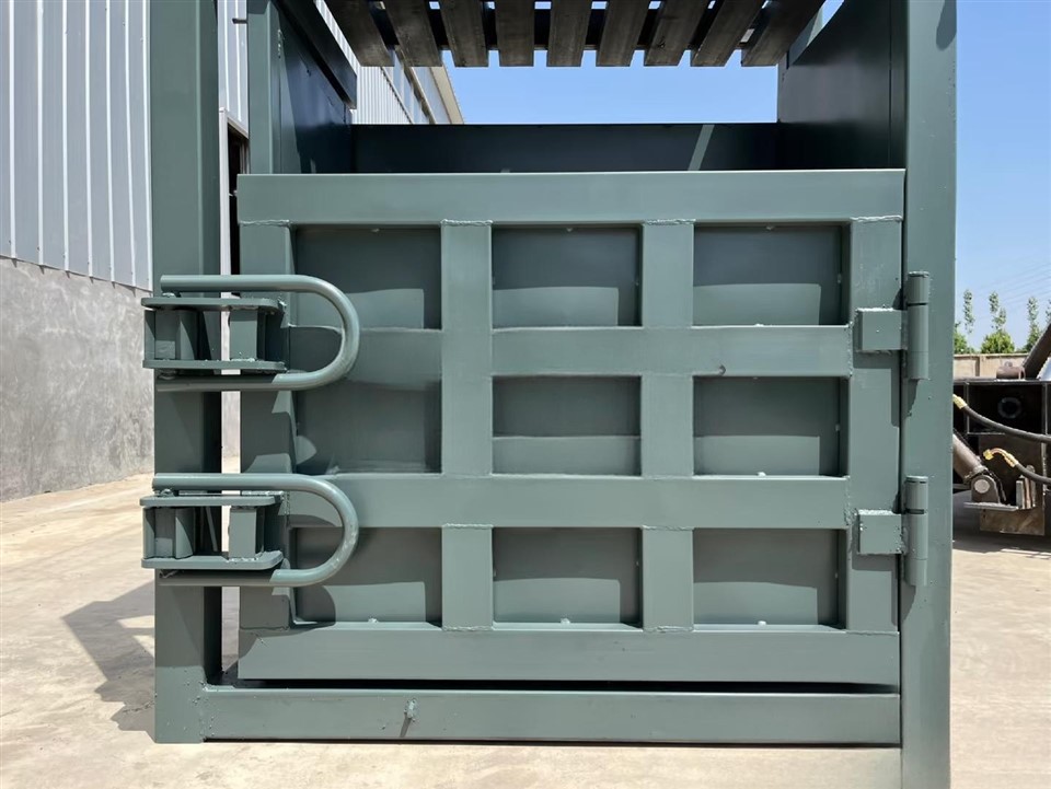 industrial cardboard baler